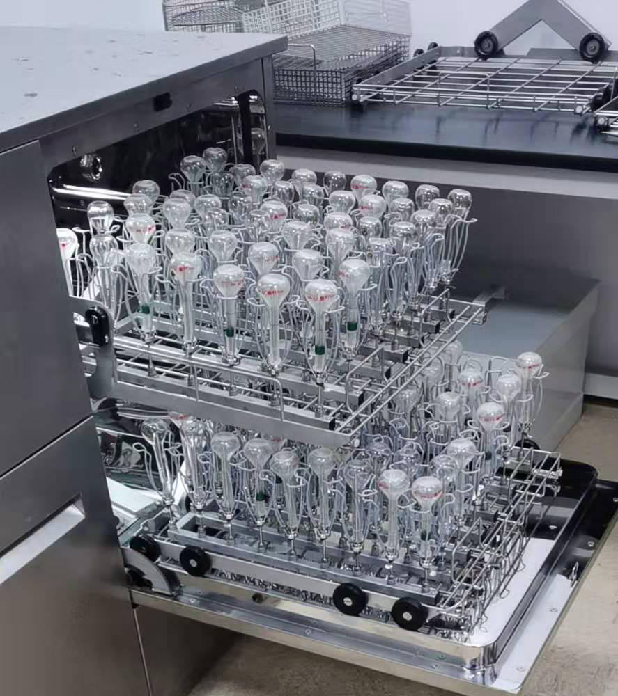 一位實驗室自動洗瓶機(jī)用戶自述，為什么選擇喜瓶者？